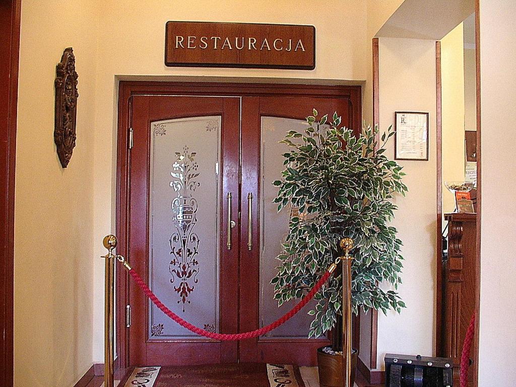 Hotel Regius Opole Dış mekan fotoğraf